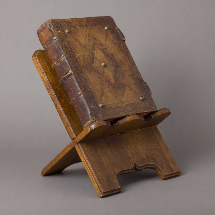 Atril de mesa em bronze