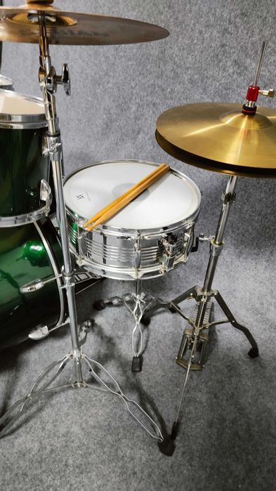 Perkusja Peace 10,12,14,20" - statywy - talerze