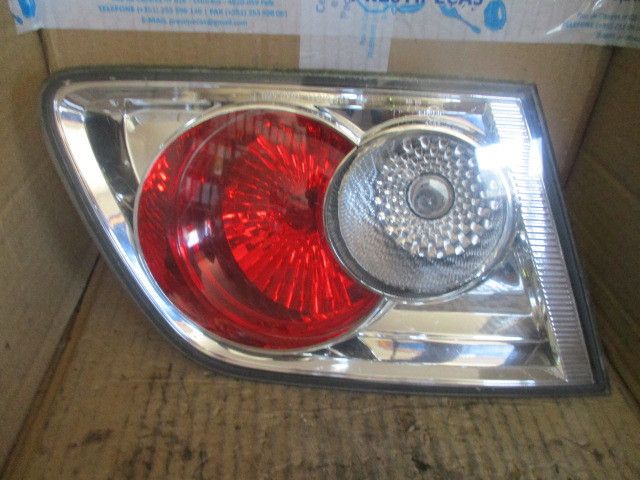 Farolim da mala esquerdo MAZDA 6 Hatchback (GG)