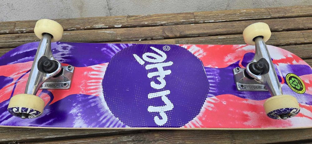Skate Completo NOVO Cliché Peace 8″