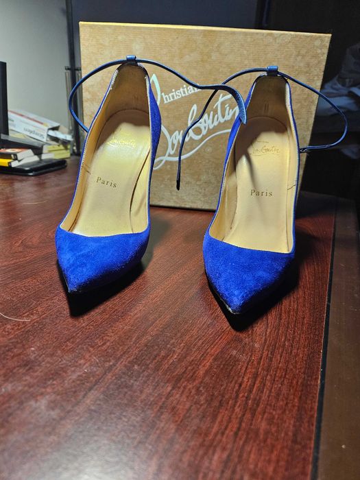 Sapato de senhora Christian Laboutin número 36