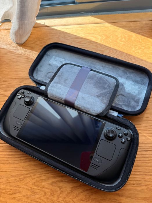 Steam Deck OLED 512 GB — Estado comousado  + capa camuflada