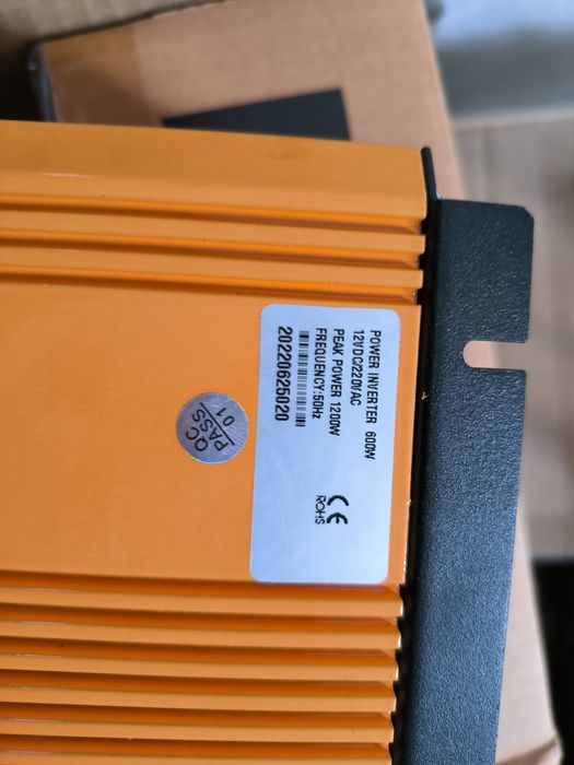 Инвертор чистый синус 12B-220B , 2000w, 1000w, 600w