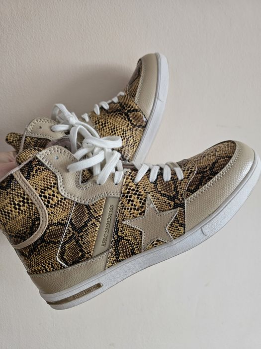 Ботинки жіночі 39р нові