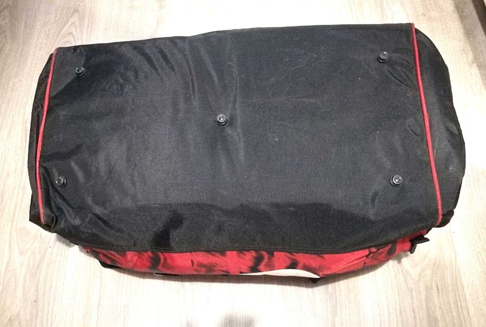 Duża Torba Sportowa NIKE Czerwona poj. 60l