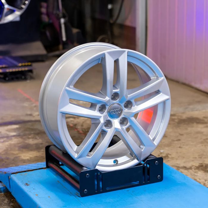 NOWE ORYGINALNE Felgi Audi 17" A3 A4 A6 A8 Q2 Q3 Q5