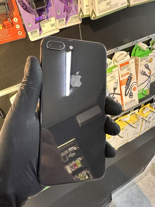 iPhone 8 plus 64 Neverlock акб 100%