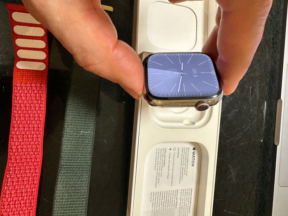 Apple Watch Series 9 GPS + Cellular 45mm Silver Stainless Steel
