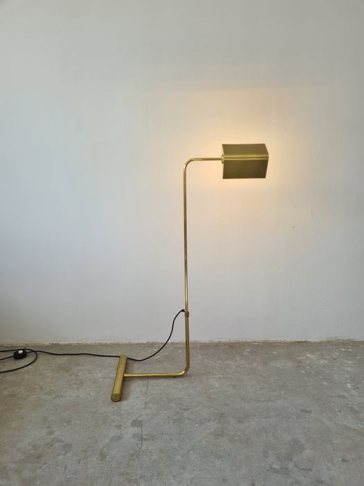 Vintage Włoska mosiężna lampa podłogowa Hollywood Regency Mid Century Modern