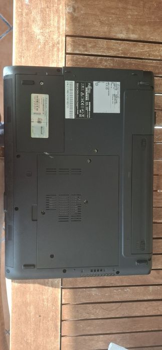 Fujitsu SIEMENS ESPRIMO Mobile V5505
