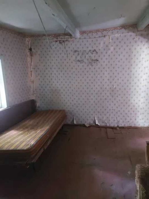 Продається будинок під реконструкцію в с. Мошни