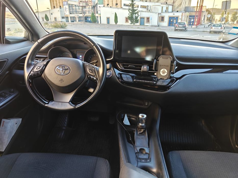 Toyota C-HR 1.8 Híbrido - nacional 121mil kms — photo 5