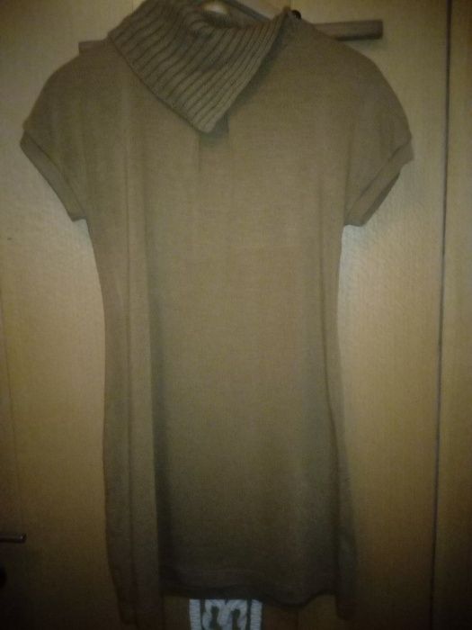 1Vestido Stradivarius, 2 Zara