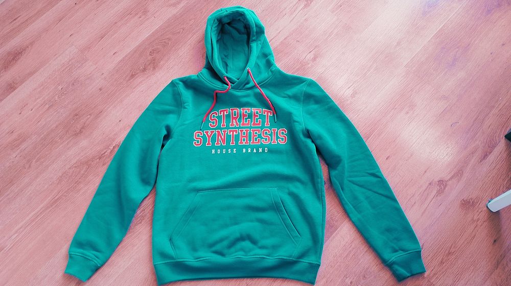 Bluza House z kapturem i kieszenią typu kangurka rozmiar L