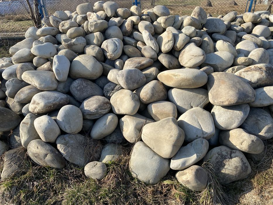 Продам камінь річковий