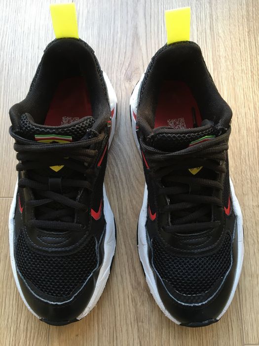 Кросівки PUMA Ferrari, 39 розмір