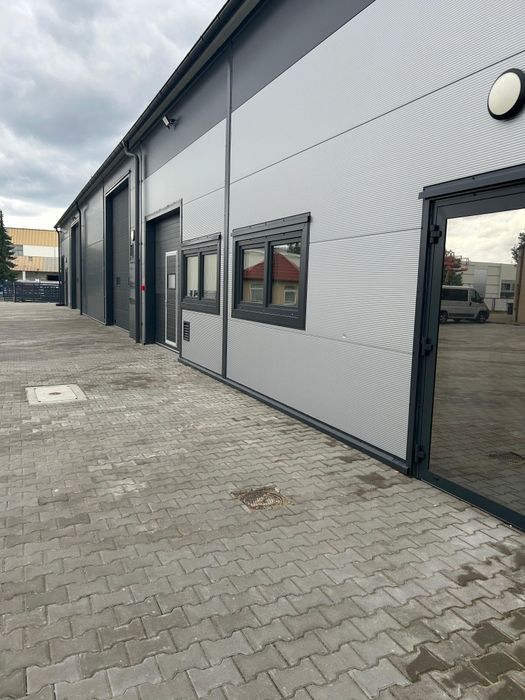 Wynajmę halę  300 i  100 m wraz z biurami