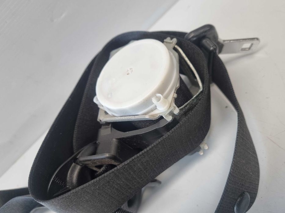 Cinto de segurança frente esquerdo BMW F20