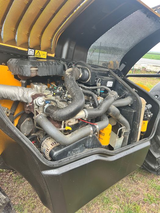 Продається телескопічний навантажувач JCB 535-125 2016 року випуску