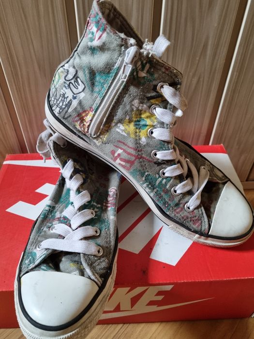 Trampki młodzieżowe