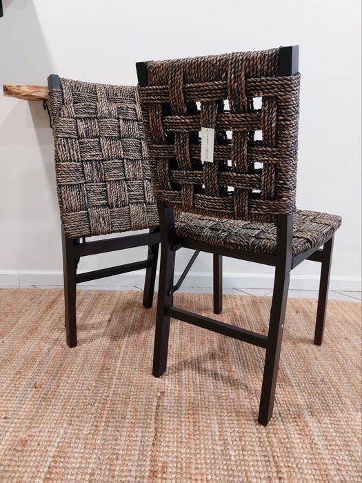 2 cadeiras dobraveis em madeira e corda novas