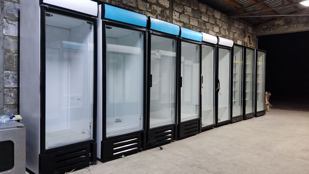 Холодильна вітрина шафа холодильник холодильні вітрини