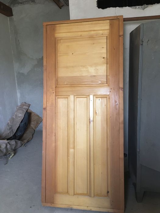 Двері деревяні