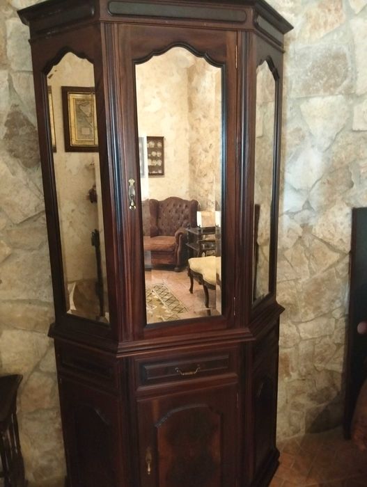 Moveis decorativos em nogueira