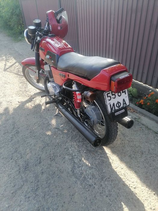 Мотоцикл         .