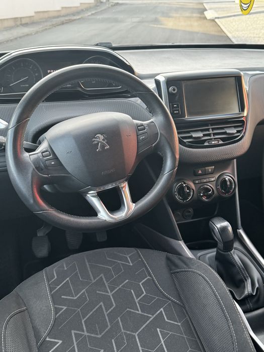 Peugeot 2008 1.6 BlueHDi Style