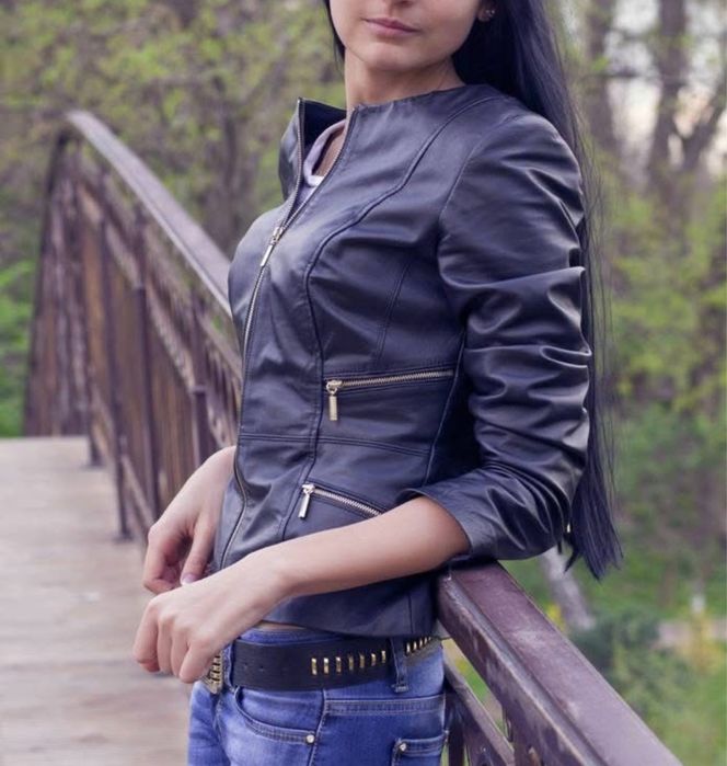 Шкіряна жіноча куртка натуральна