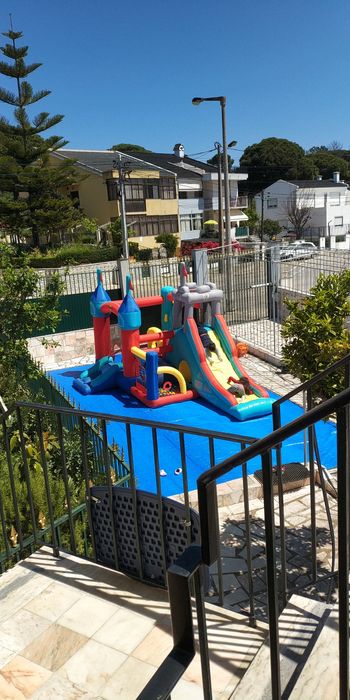 Insuflável castelo medieval com motor