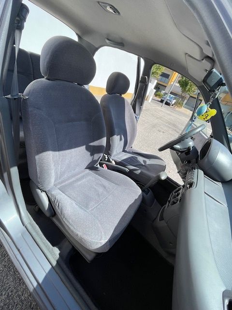 Nissan Micra 1.3 automático