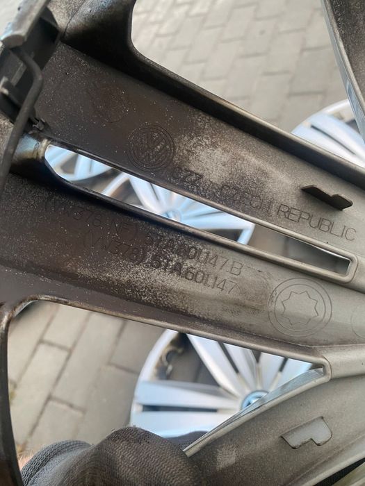 Ковпаки  R16 на VW Volkswagen  golf 6,7,8 passat b7,b8 touran caddy