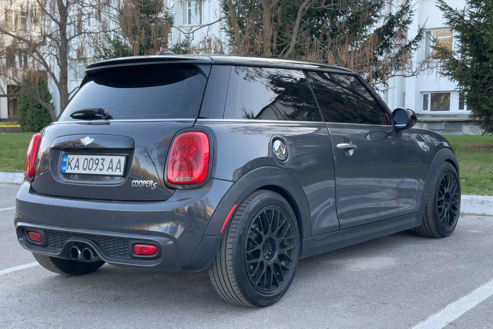 Mini Cooper S F56S 2014 carplay, harman kardon. jcw кермо