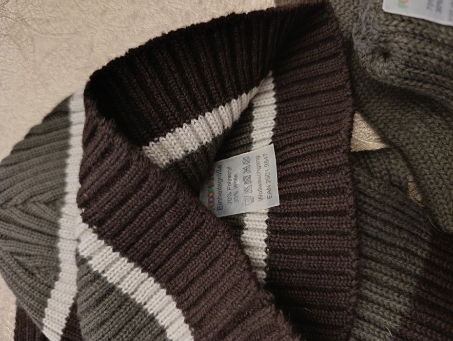 Conjunto cachecol, gorro e luvas (7-8 anos)