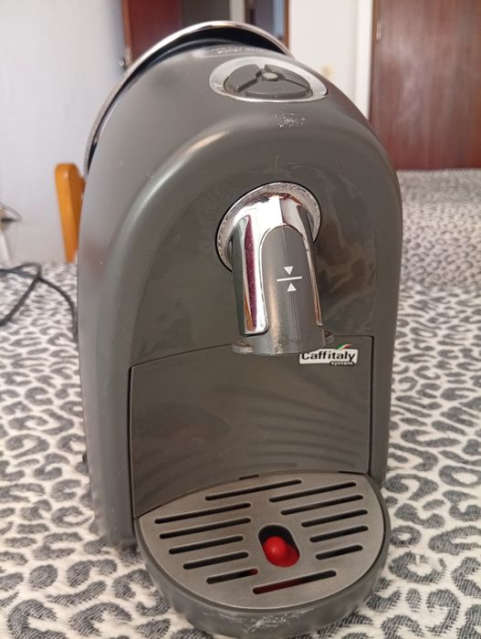 Vendo máquina de café em muito bom estado