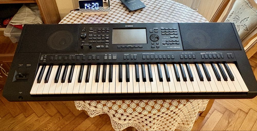 Yamaha psr sx 900