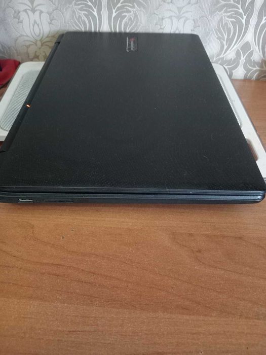 Ноутбук pockard bell