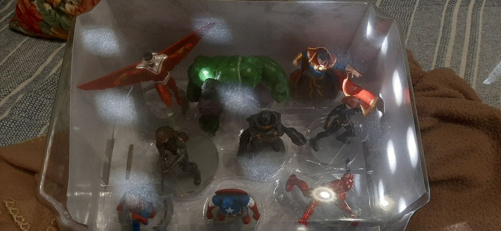Marvel avengers box