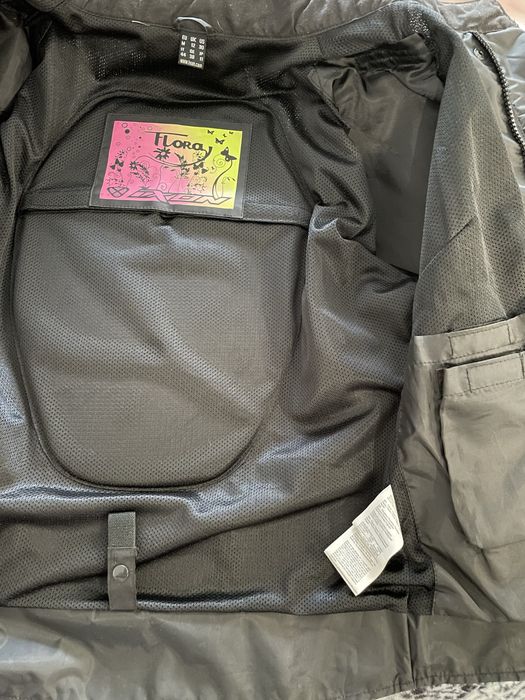 Blusão castanho serve para moto e outros, marca Ixon, tamanho M