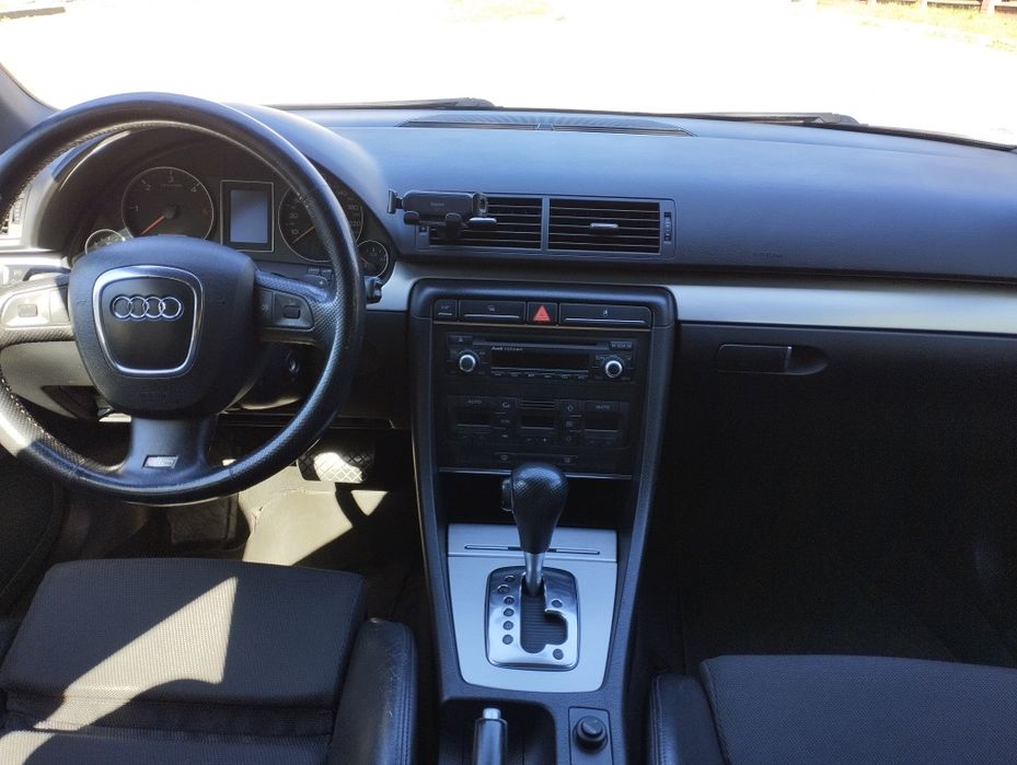 Audi A4 B7 2.0 TDI 140KM S-line