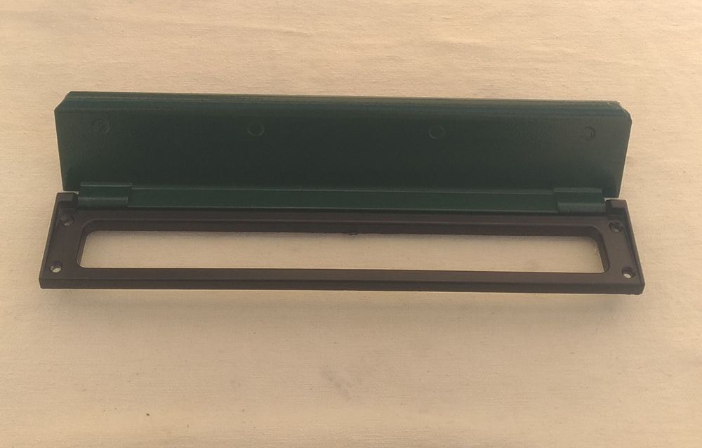 Tampa Caixa Correio Parede / Muro