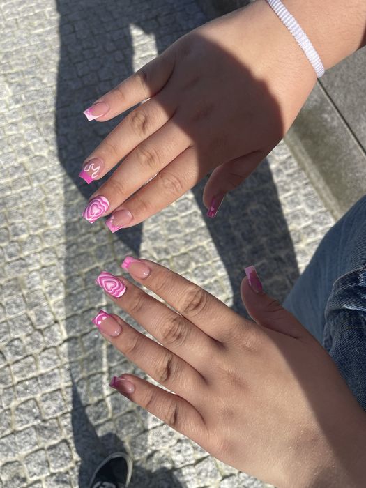 Unhas de Gel e Verniz de Gel
