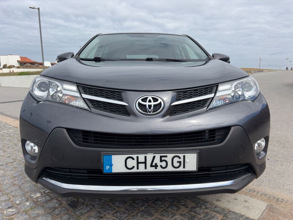 Toyota RAV4 2.2 D-4D 150cv 4x4 versão Lounge