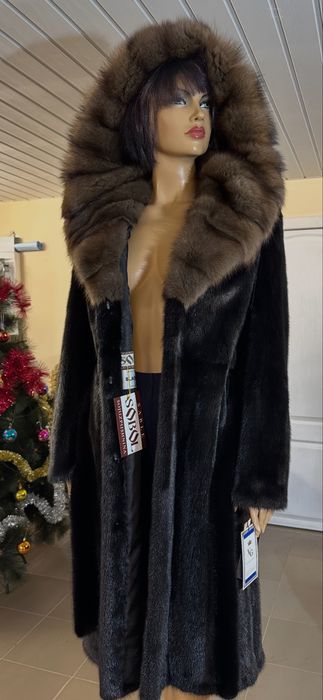 Рр с-м. 44-46. Норковая шуба BlackGlama капюшен SOBOL