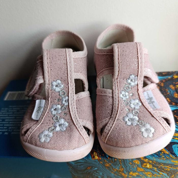 Капці для дівчинки Waldi