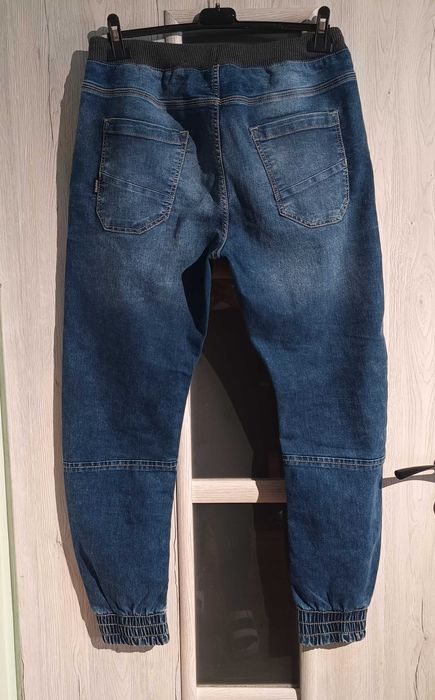 Joggery dżinsowe 30/32 niebieskie przecierane cropp męskie