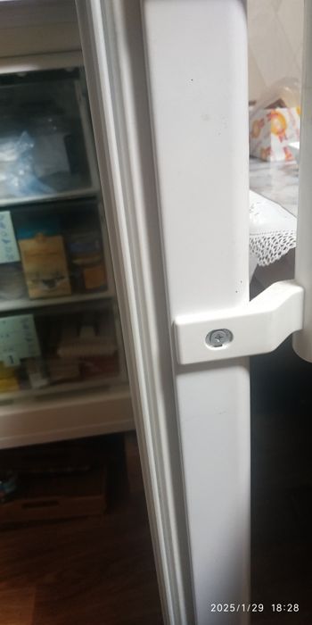 Продам морозильну камеру