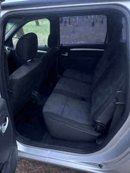 Renault Logan 2009 1.6